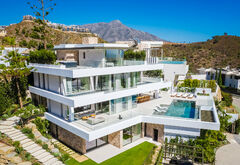 Luxury Villa in